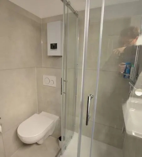 7 Lage Mit Garage Naehe Koeln Bonn ジークブルク