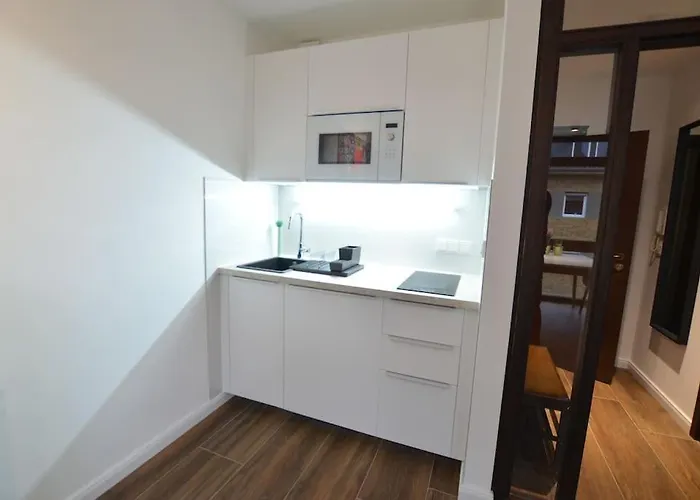 7 Lage Mit Garage Naehe Koeln Bonn ジークブルク